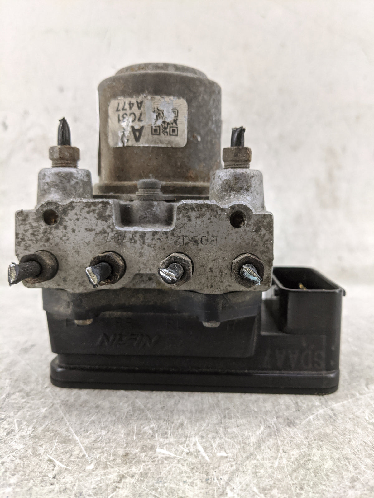 2007 Honda Accord ABS Pump Control Module Replacement P/N:7C31 A477 Fits OEM Used Auto Parts - Oemusedautoparts1.com