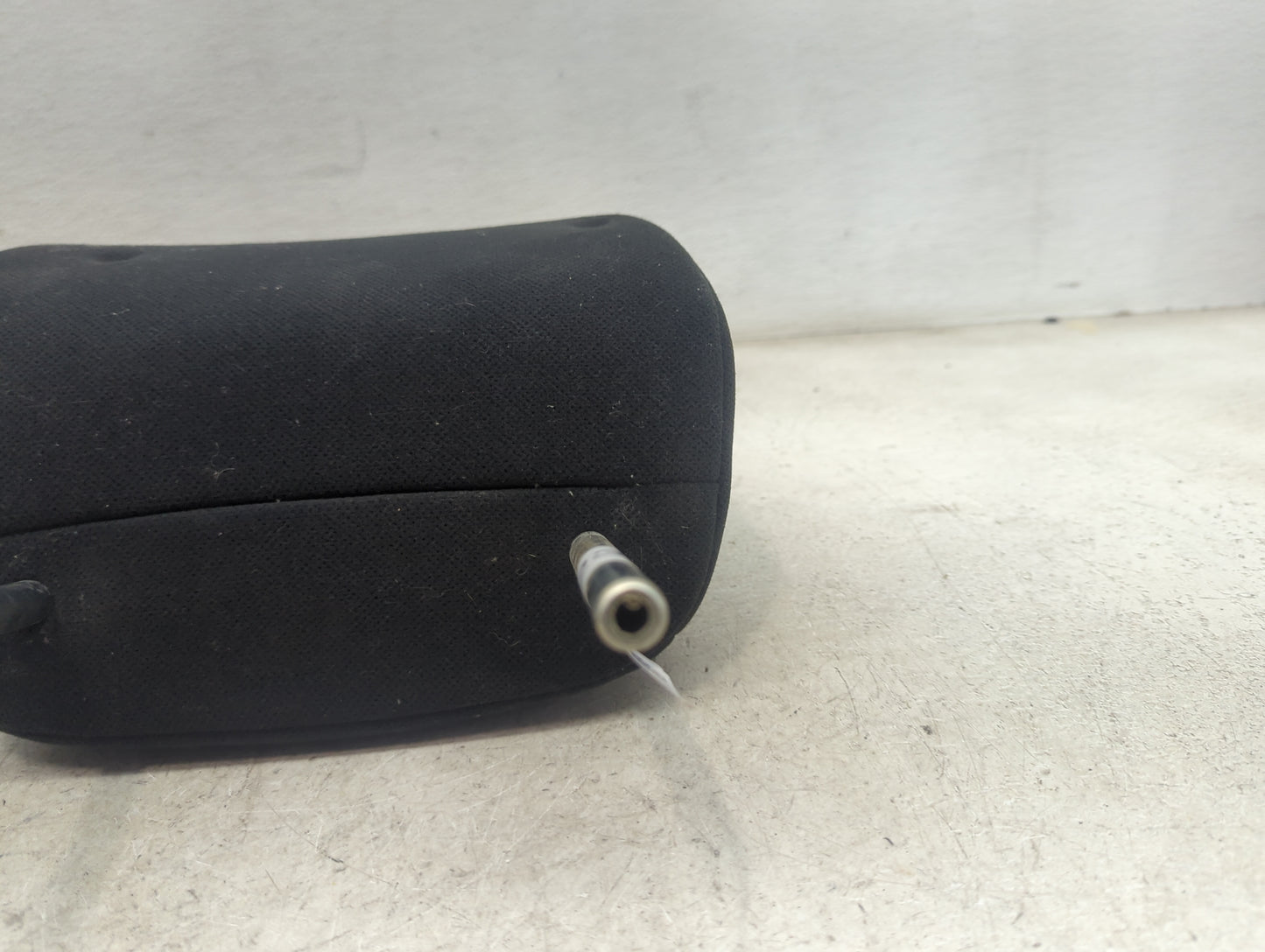 2007 Honda Accord Headrest Head Rest Front Driver Seat Black 1472389 - Oemusedautoparts1.com