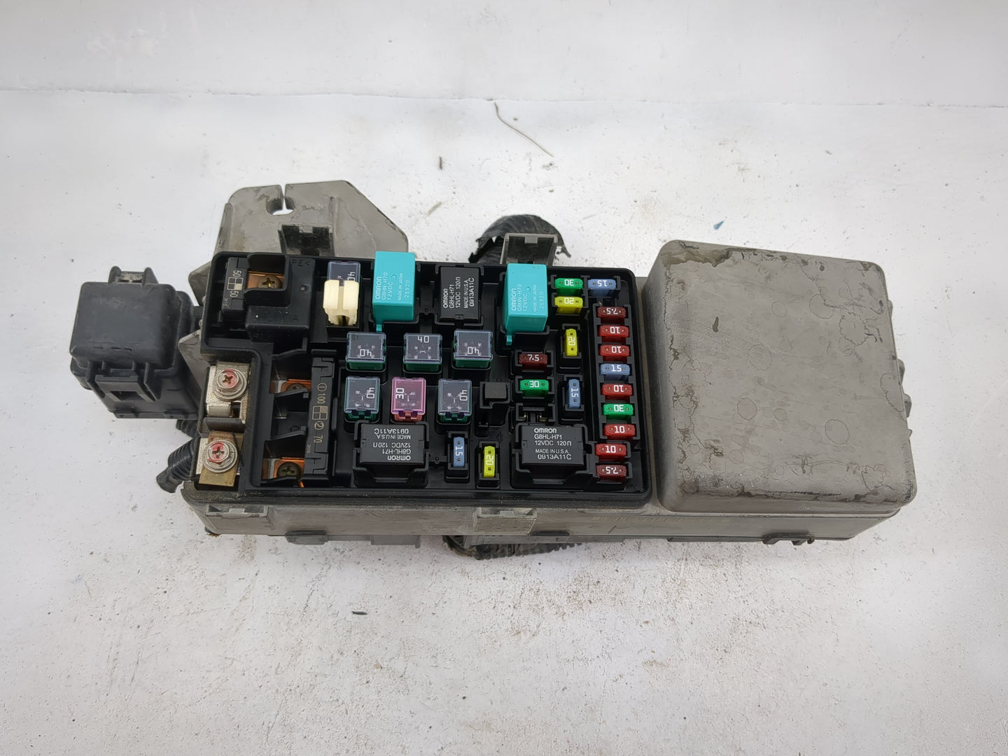 2007 Honda Accord Fusebox Fuse Box Panel Relay Module P/N:G8HL-H71 Fits OEM Used Auto Parts - Oemusedautoparts1.com