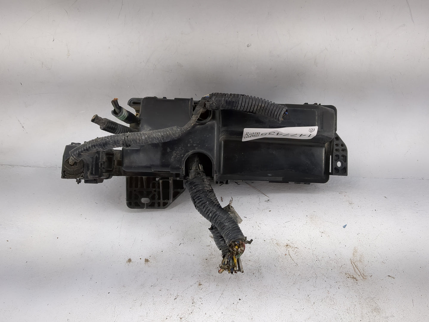 2007 Honda Accord Fusebox Fuse Box Panel Relay Module P/N:G8HL-H71 Fits OEM Used Auto Parts - Oemusedautoparts1.com
