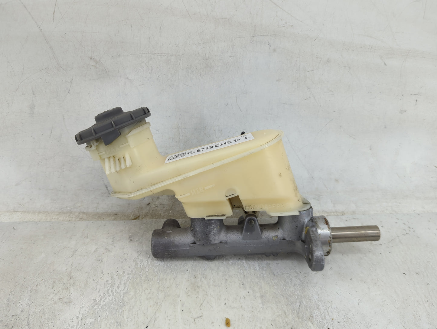 2003-2007 Honda Accord Brake Master Cylinder 1490839 - Oemusedautoparts1.com