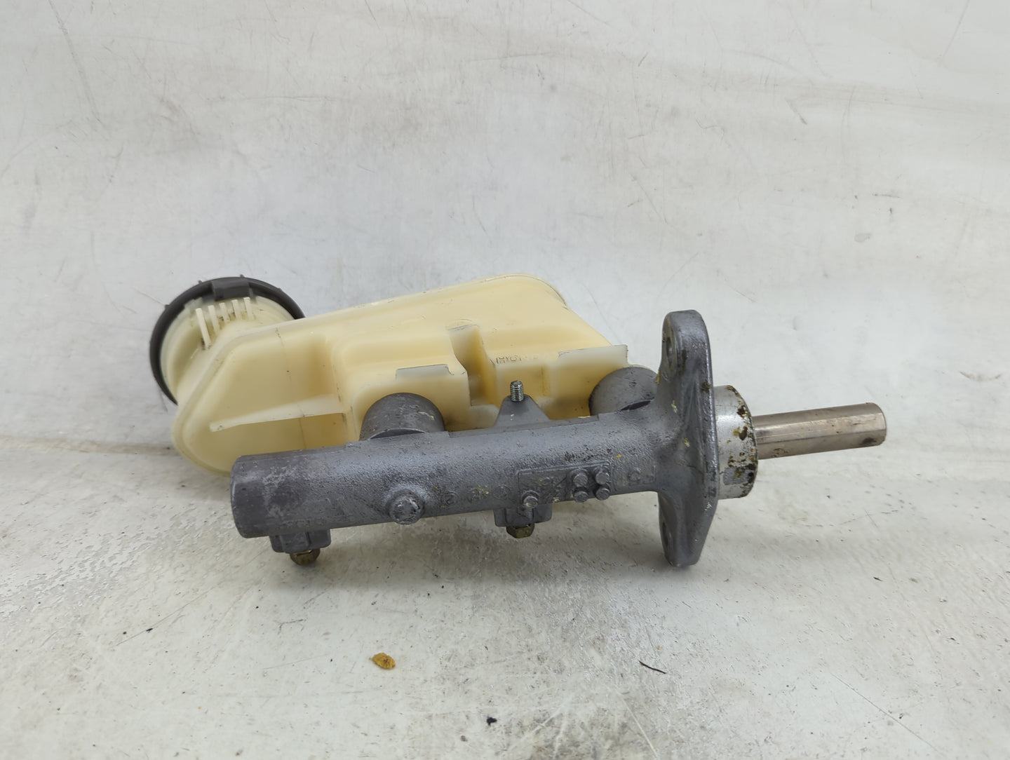 2003-2007 Honda Accord Brake Master Cylinder 1490839 - Oemusedautoparts1.com