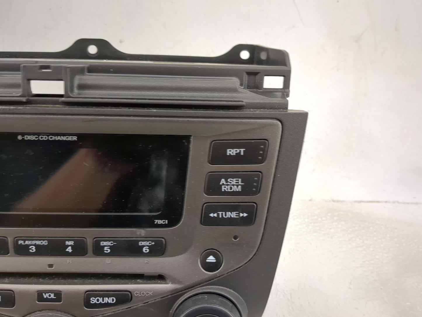 2004-2007 Honda Accord Radio AM FM Cd Player Receiver Replacement P/N:39050SDAA100 DH177070081, 7BC1 Fits Fits 2004 2005 200