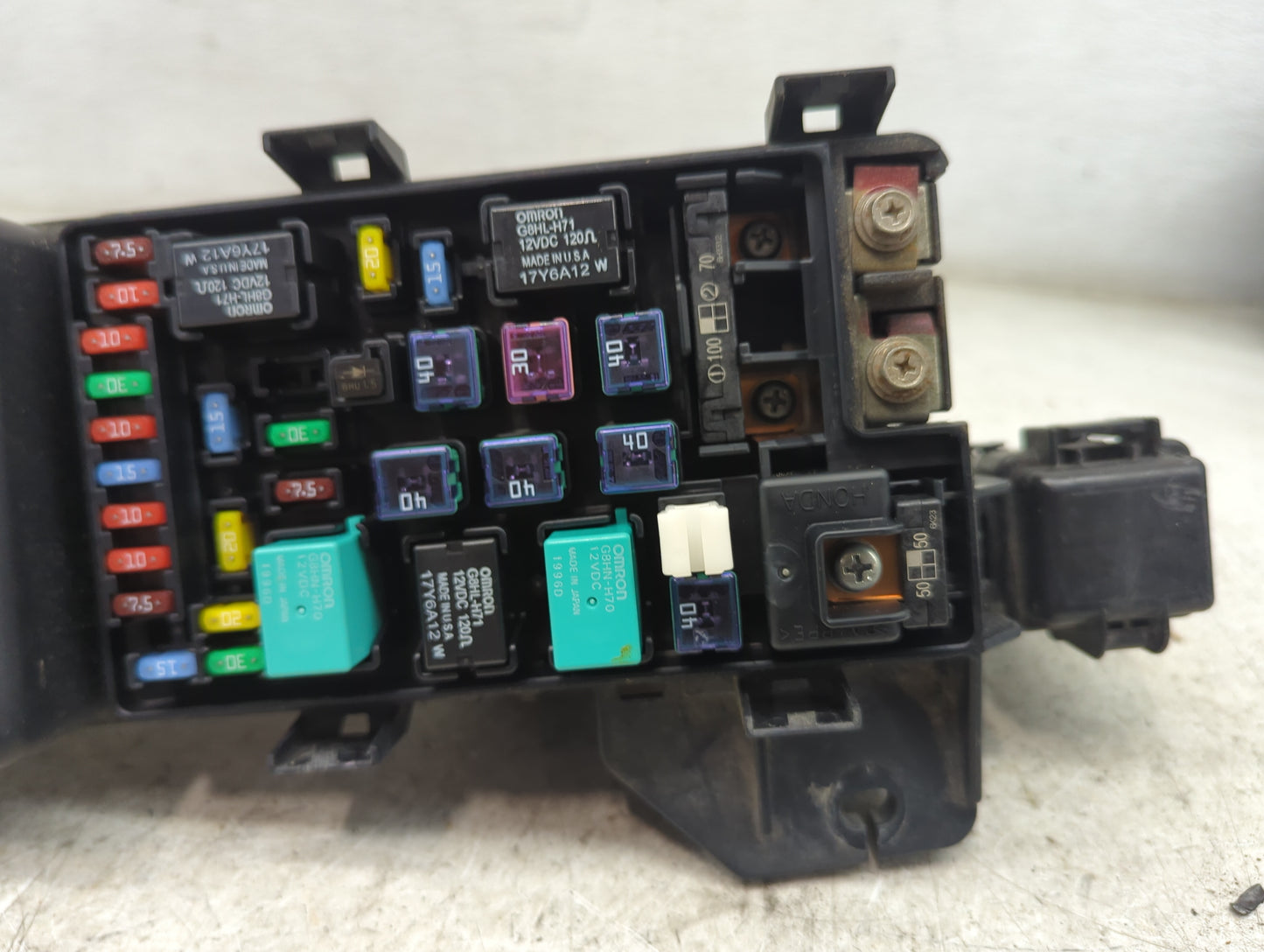 2003-2007 Honda Accord Fusebox Fuse Box Panel Relay Module P/N:YE0377010335368 Fits Fits 2003 2004 2005 2006 2007 OEM Used A