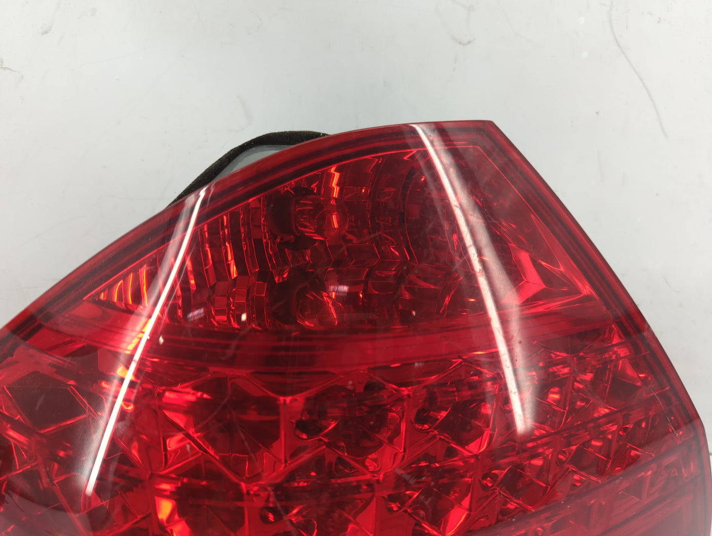 2006-2007 Honda Accord Passenger Right Side Deck Lid Mounted Tail Light - Oemusedautoparts1.com