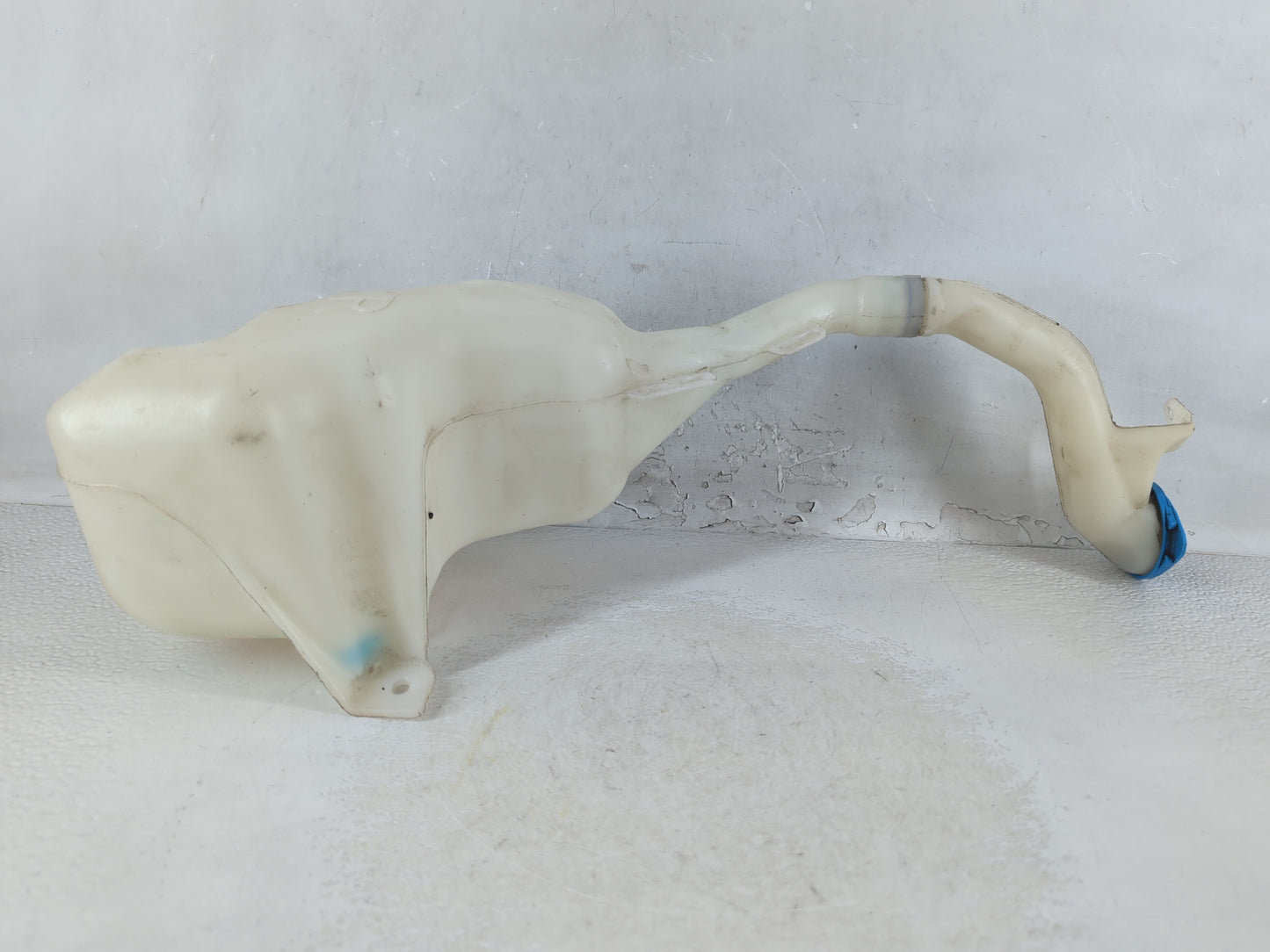 2006-2011 Honda Civic Windshield Washer Fluid Reservoir Bottle Oem - Oemusedautoparts1.com