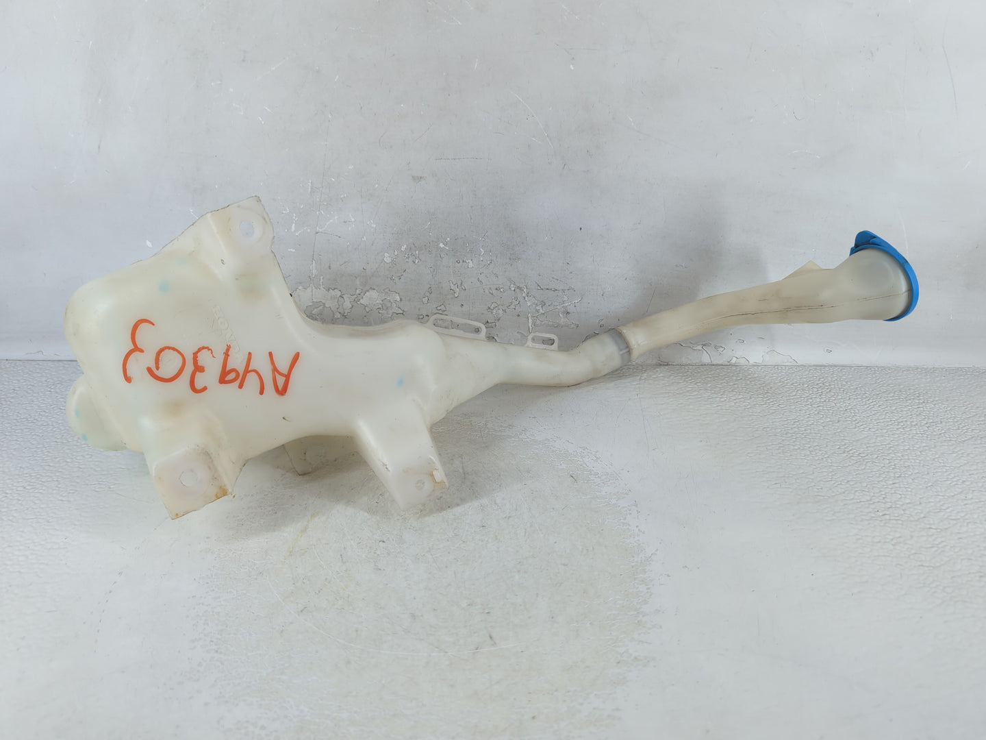 2006-2011 Honda Civic Windshield Washer Fluid Reservoir Bottle Oem - Oemusedautoparts1.com
