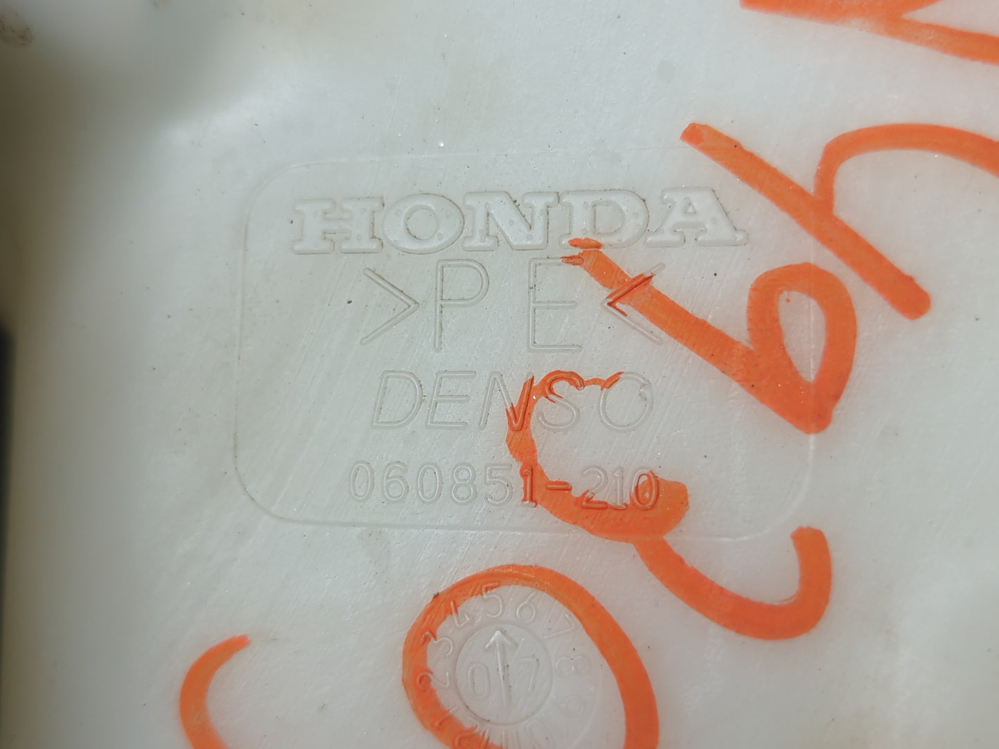2006-2011 Honda Civic Windshield Washer Fluid Reservoir Bottle Oem - Oemusedautoparts1.com