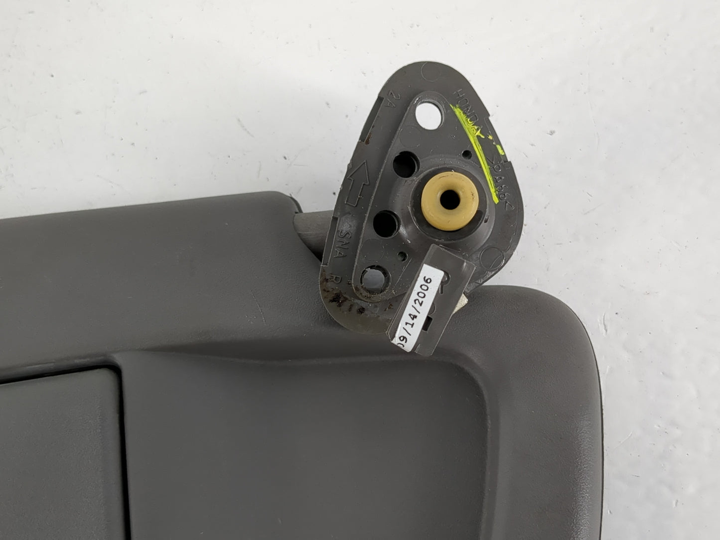 2006-2011 Honda Civic Sun Visor Shade Replacement Passenger Right Mirror Fits Fits 2006 2007 2008 2009 2010 2011 OEM Used Au