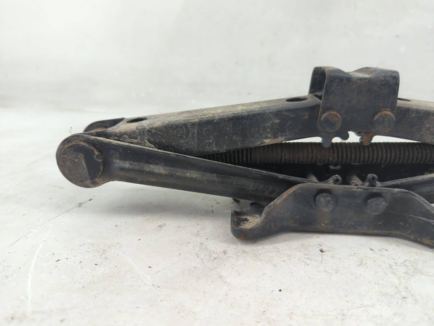 2007 Honda Civic Spare Scissor Car Jack 1188170 - Oemusedautoparts1.com