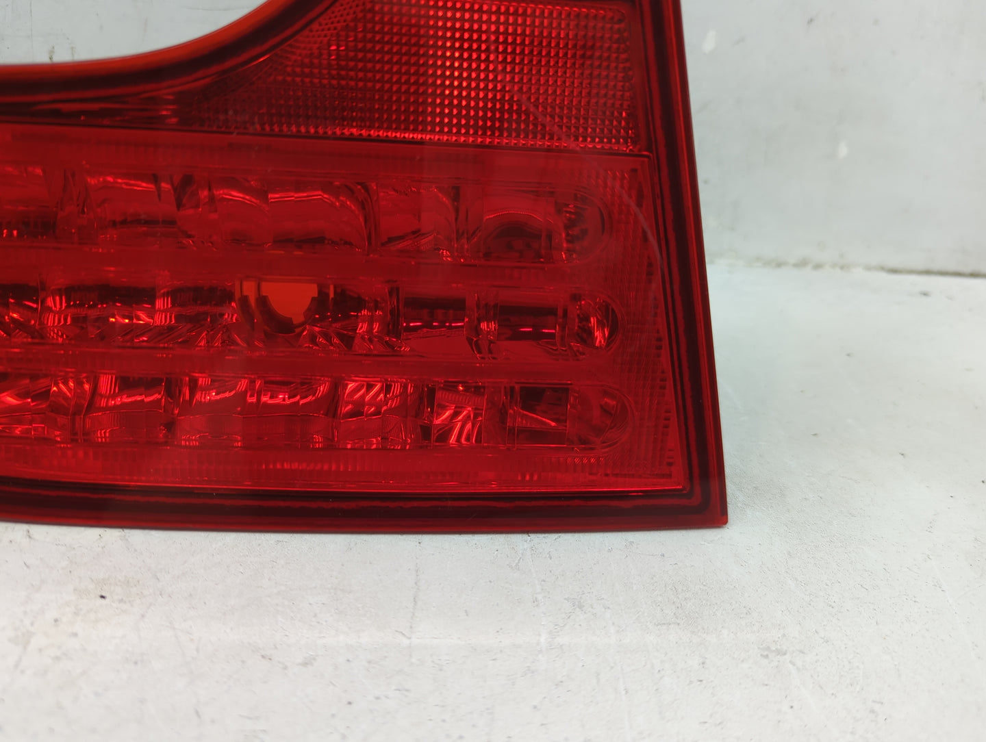 2006-2011 Honda Civic Tail Light Assembly Driver Left OEM Fits Fits 2006 2007 2008 2009 2010 2011 OEM Used Auto Parts - Oemu