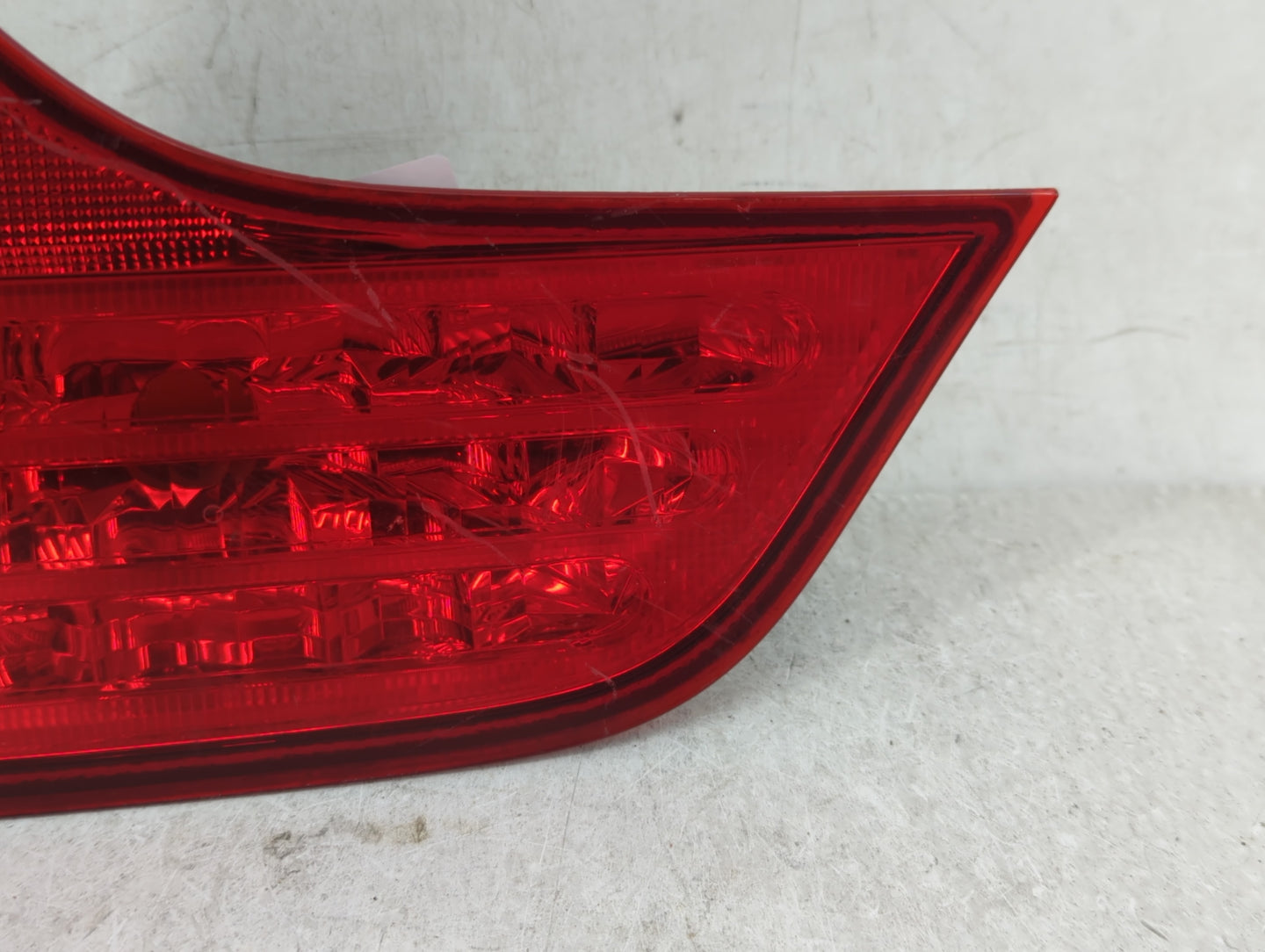 2006-2011 Honda Civic Tail Light Assembly Driver Left OEM Fits Fits 2006 2007 2008 2009 2010 2011 OEM Used Auto Parts - Oemu