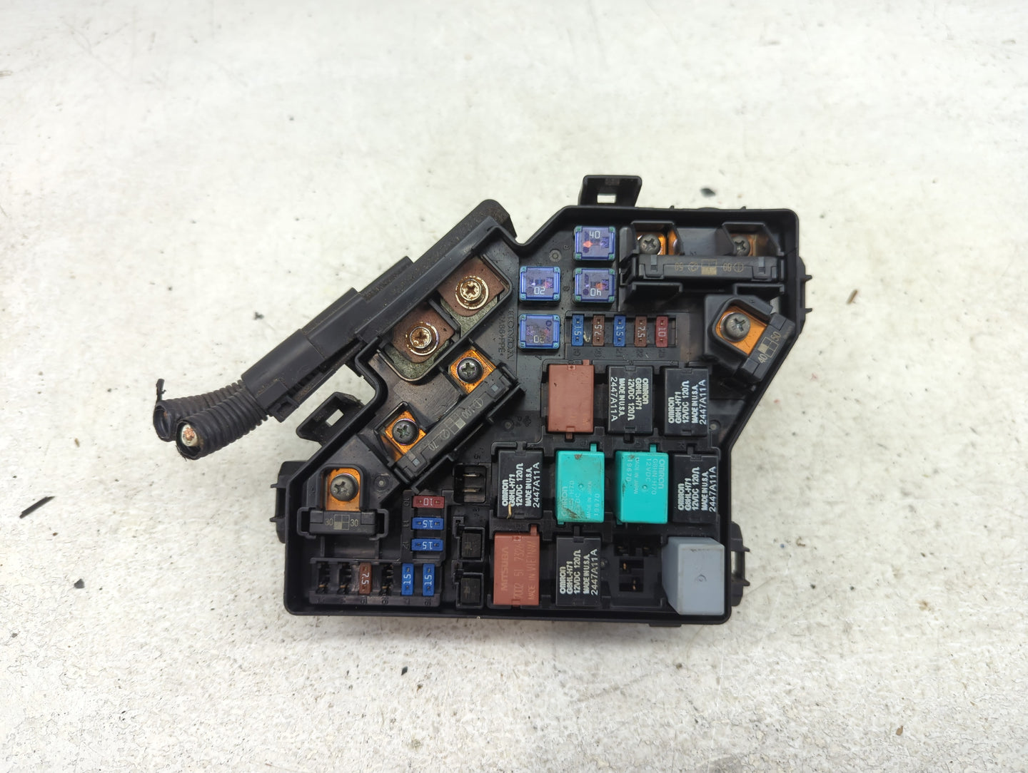 2006-2007 Honda Civic Fusebox Fuse Box Panel Relay Module Fits Fits 2006 2007 OEM Used Auto Parts - Oemusedautoparts1.com