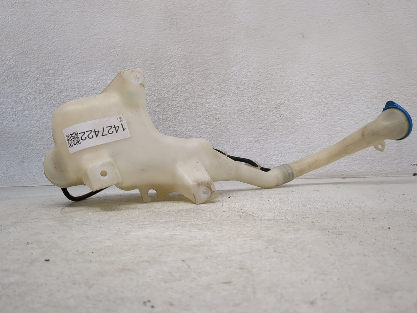 2006-2011 Honda Civic Windshield Washer Fluid Reservoir Bottle Oem - Oemusedautoparts1.com