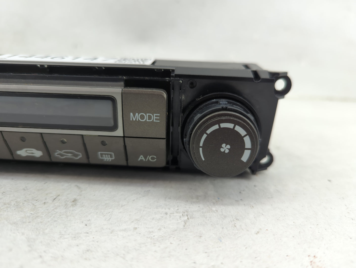 2006-2011 Honda Civic Climate Control Module Temperature AC/Heater Replacement P/N:SNC-A43 YR-334L Fits OEM Used Auto Parts 