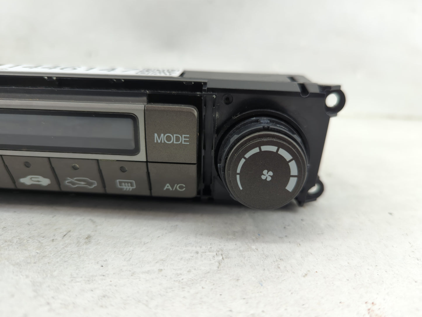 2006-2011 Honda Civic Climate Control Module Temperature AC/Heater Replacement P/N:SNC-A43 YR-334L Fits OEM Used Auto Parts 