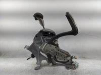 2007 Honda Civic Floor Console Assembly Shifter - Oemusedautoparts1.com