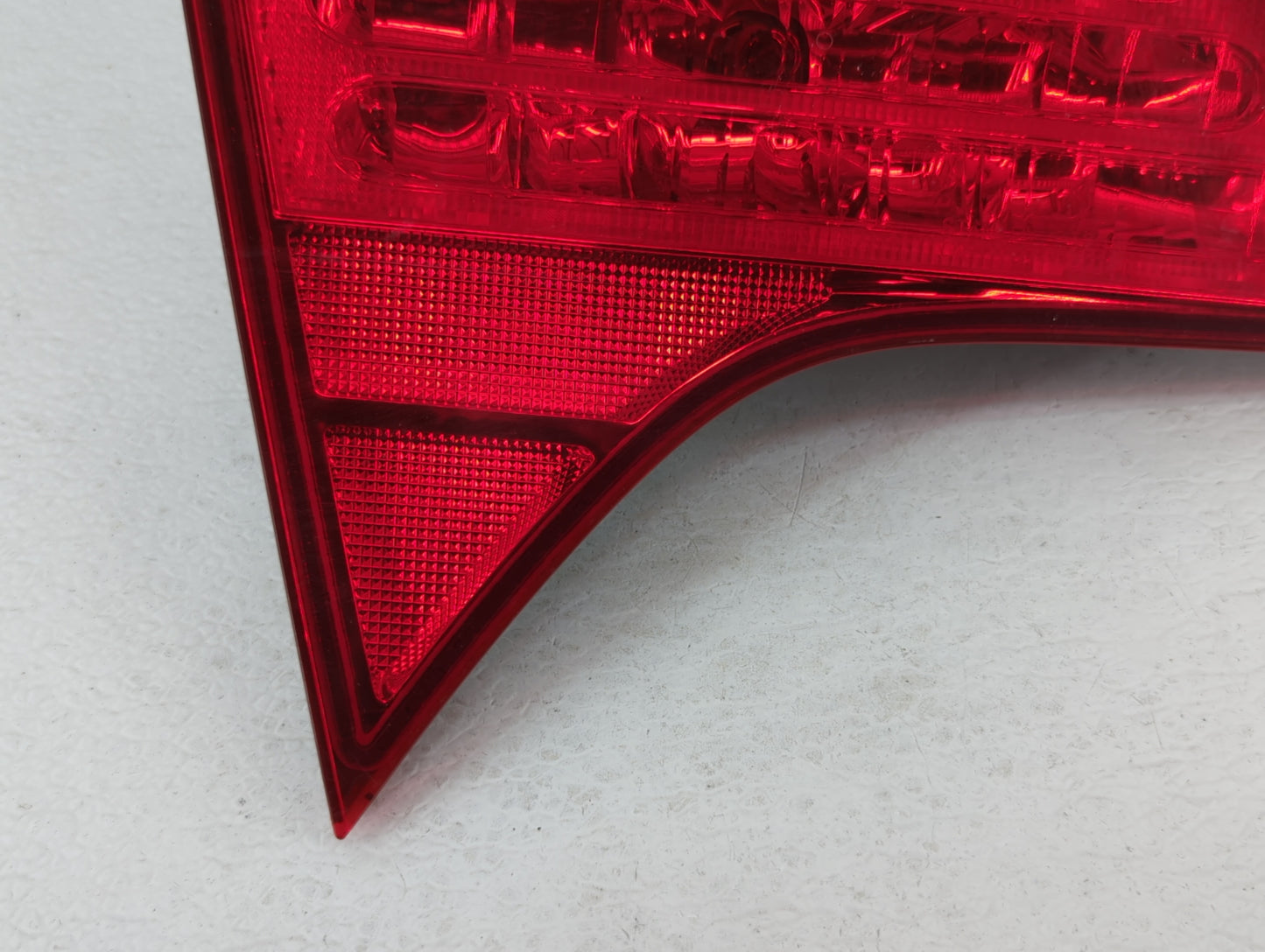 2006-2011 Honda Civic Tail Light Assembly Driver Left OEM Fits Fits 2006 2007 2008 2009 2010 2011 OEM Used Auto Parts - Oemu