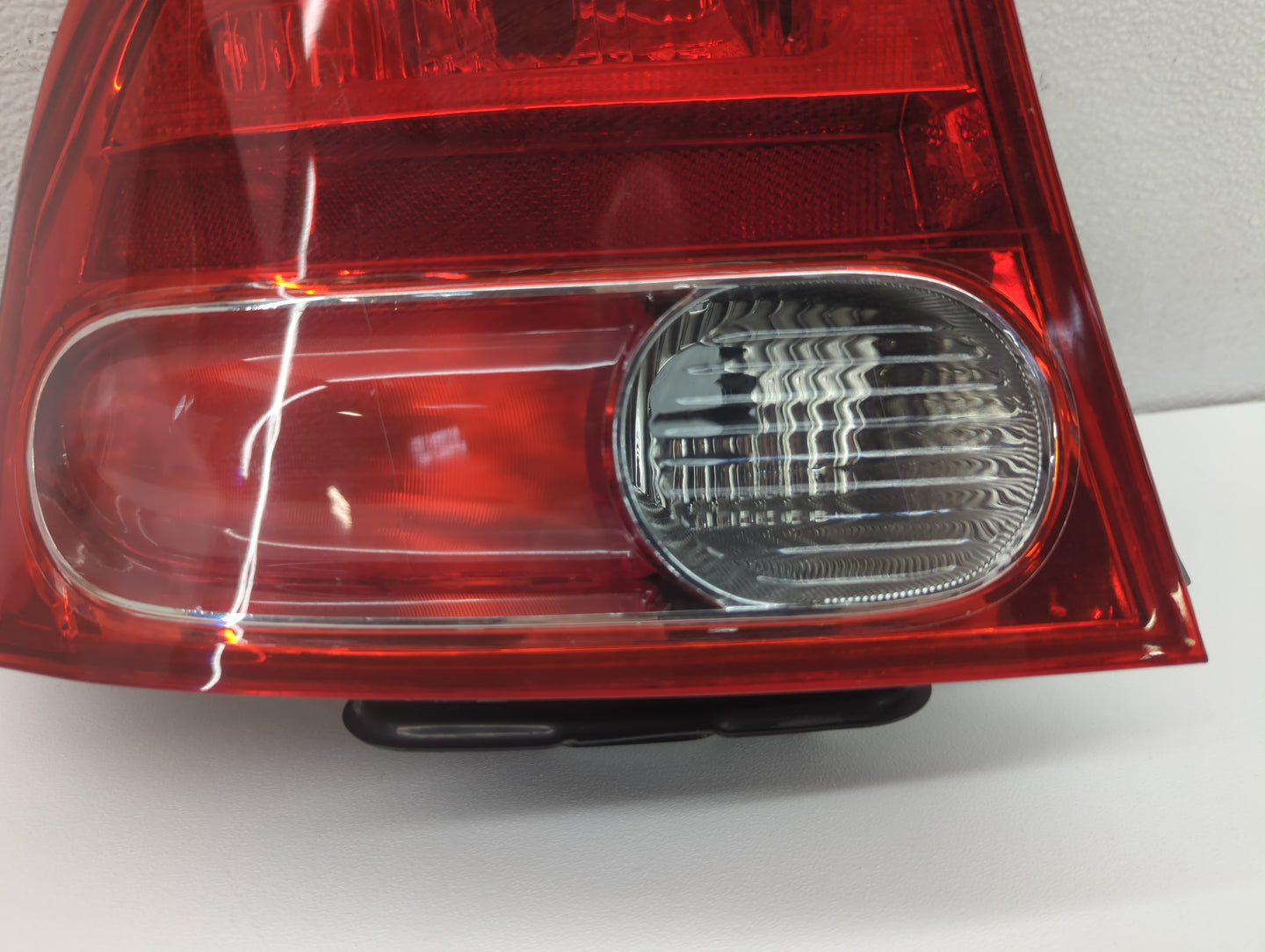 2006-2008 Honda Civic Tail Light Assembly Driver Left OEM P/N:HD471-U000L Fits Fits 2006 2007 2008 OEM Used Auto Parts - Oem