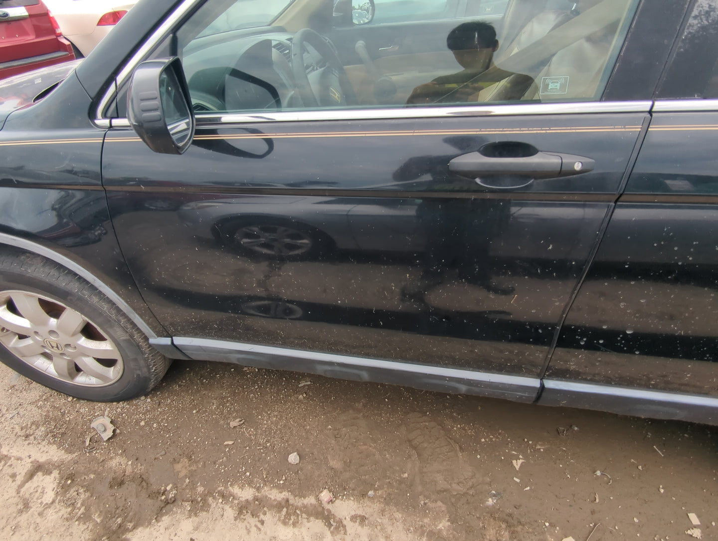 2007-2011 Honda Cr-v Driver Front Door Oem 1068816 - Oemusedautoparts1.com