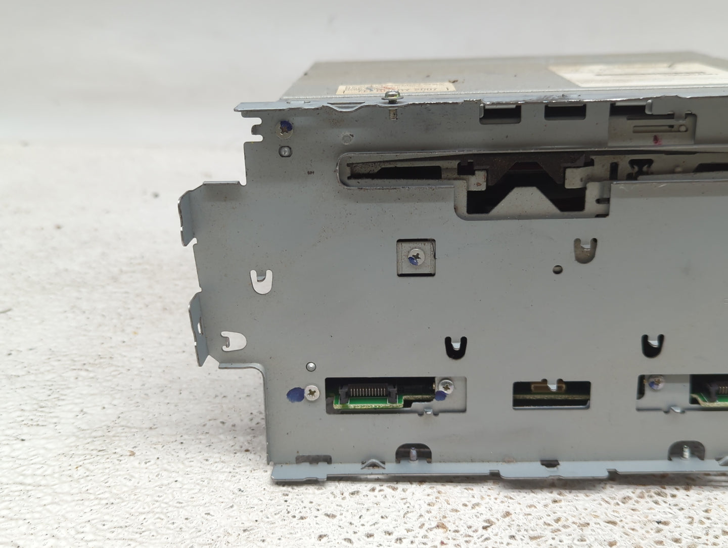 2007-2011 Honda Cr-V Radio AM FM Cd Player Receiver Replacement P/N:39100-SWA-A003 Fits OEM Used Auto Parts - Oemusedautopar