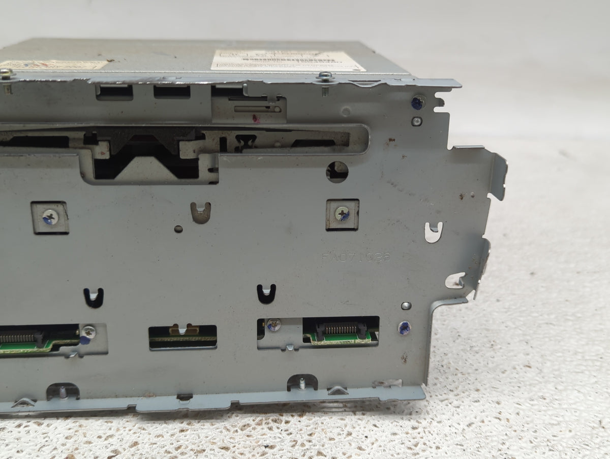 2007-2011 Honda Cr-V Radio AM FM Cd Player Receiver Replacement P/N:39100-SWA-A003 Fits OEM Used Auto Parts - Oemusedautopar