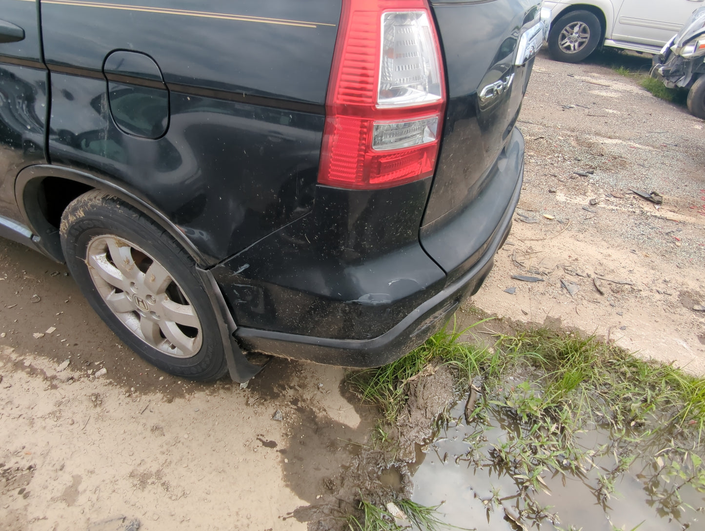 2007-2009 Honda Cr-v Rear Bumper Assembly Oem 1068923 - Oemusedautoparts1.com