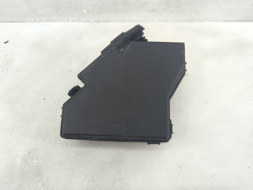 2007-2011 Honda Cr-V Fusebox Fuse Box Panel Relay Module P/N:SNAJ012 Fits Fits 2007 2008 2009 2010 2011 OEM Used Auto Parts 