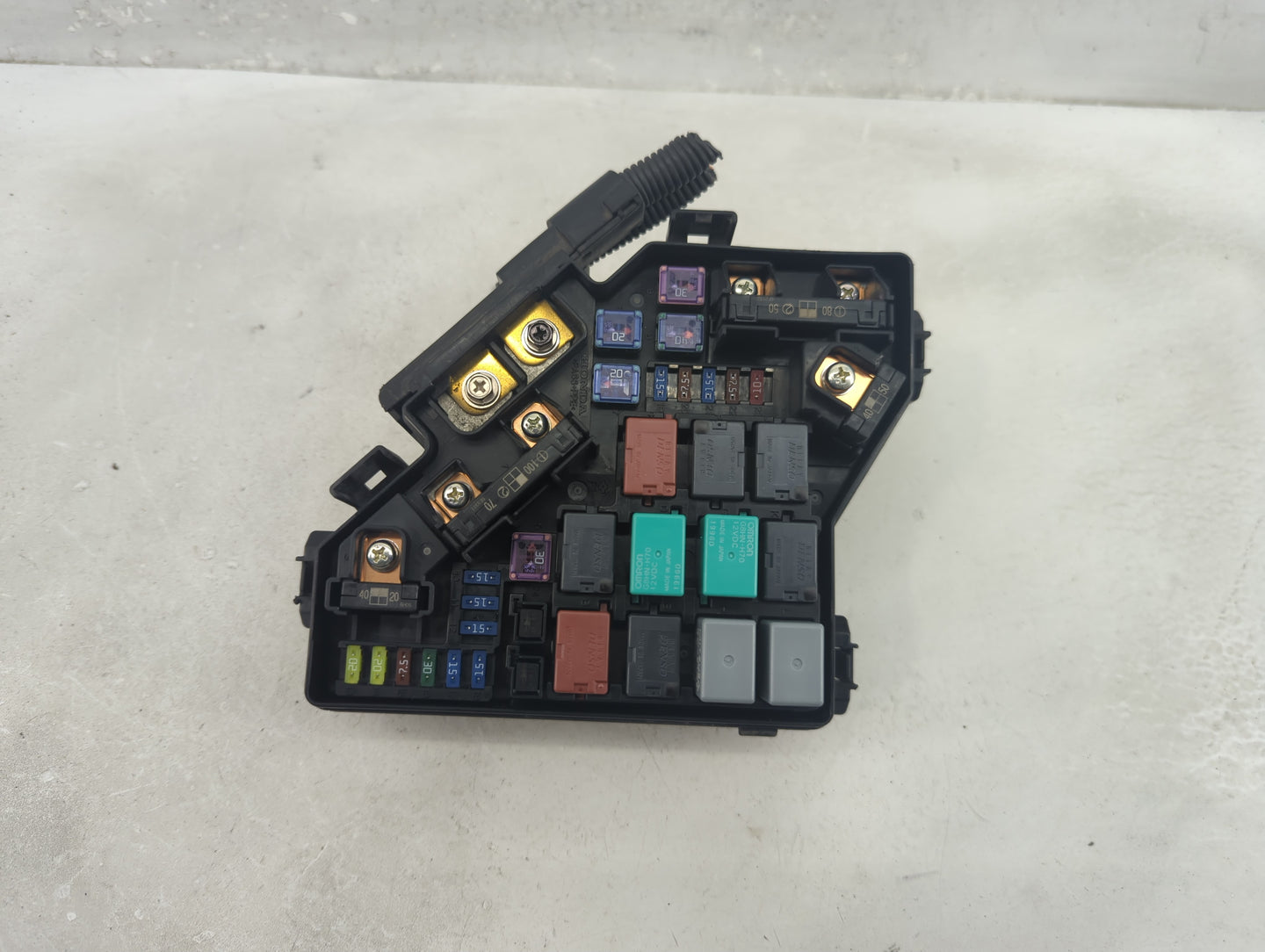 2007-2011 Honda Cr-V Fusebox Fuse Box Panel Relay Module P/N:SNAJ012 Fits Fits 2007 2008 2009 2010 2011 OEM Used Auto Parts 