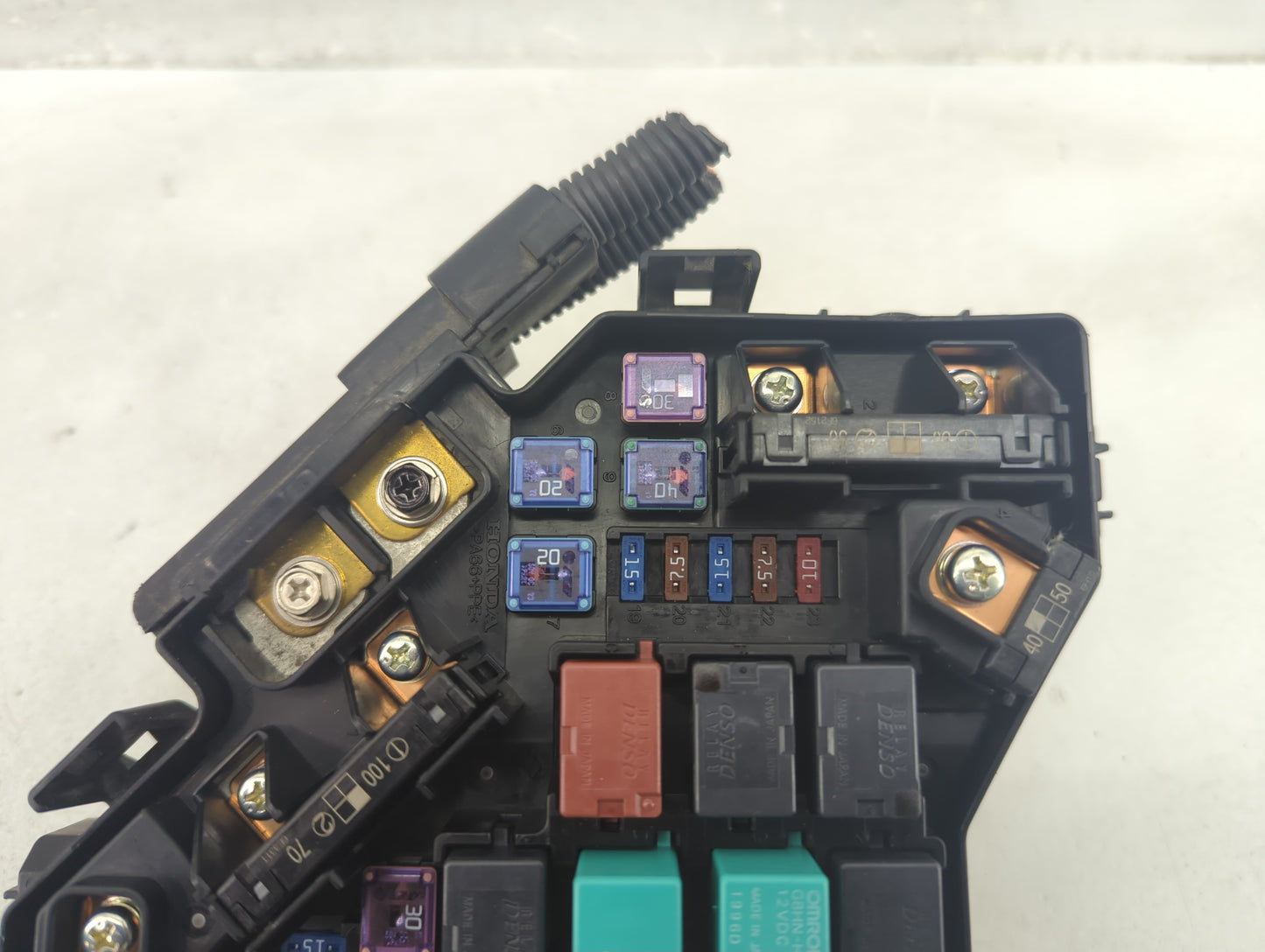 2007-2011 Honda Cr-V Fusebox Fuse Box Panel Relay Module P/N:SNAJ012 Fits Fits 2007 2008 2009 2010 2011 OEM Used Auto Parts 
