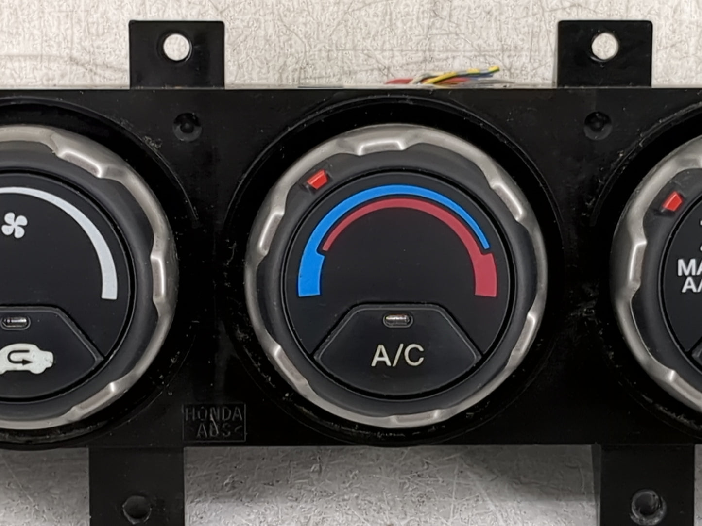 2003-2008 Honda Element Climate Control Module Temperature AC/Heater Replacement P/N:AO-0157K Fits OEM Used Auto Parts - Oem