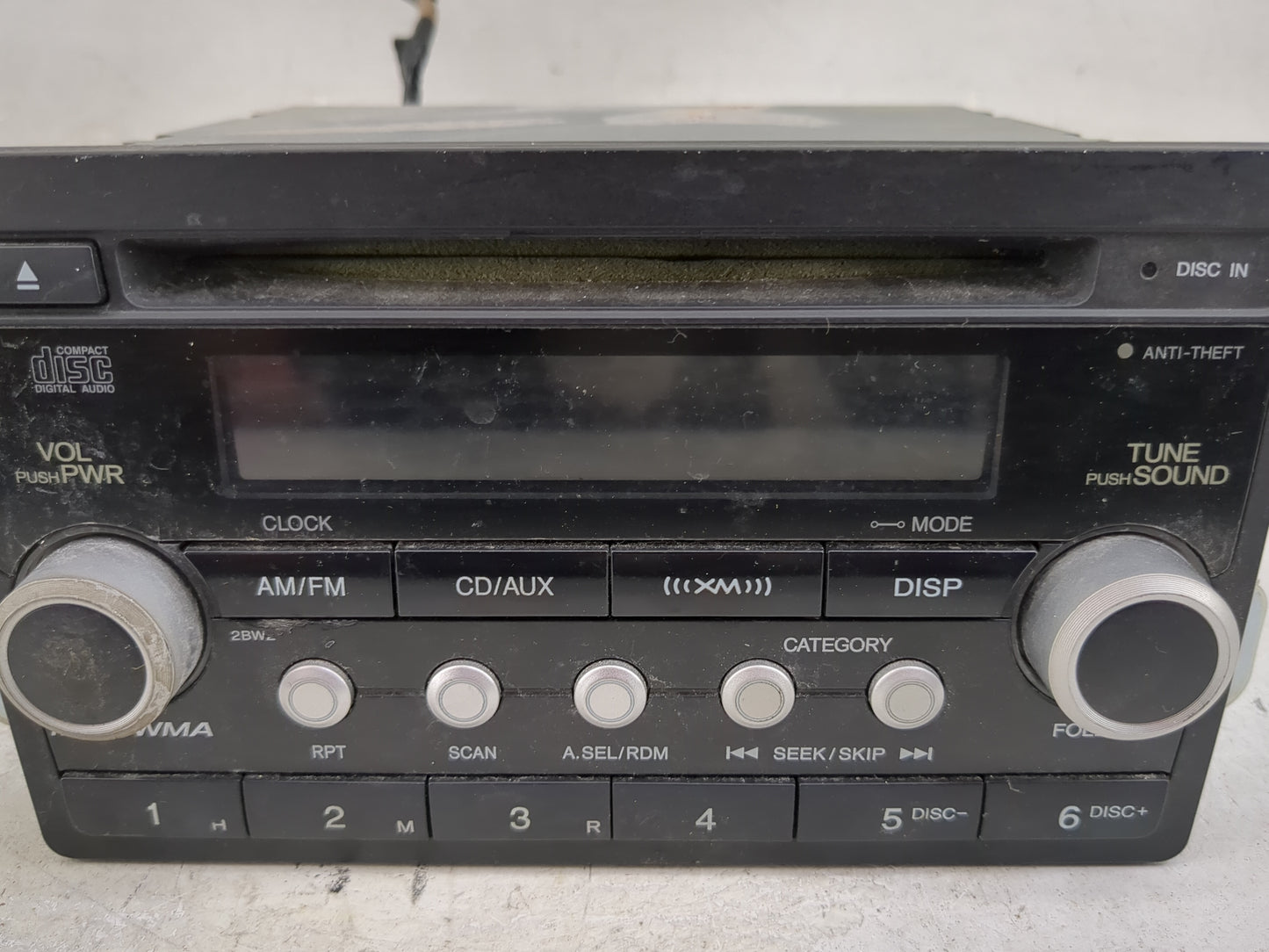 2007-2011 Honda Element Radio AM FM Cd Player Receiver Replacement P/N:39101-SCV-A310-M1 MF827A0 Fits OEM Used Auto Parts - 