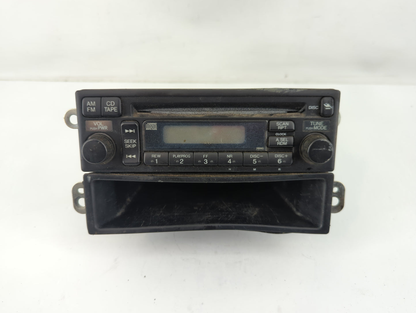 2007-2011 Honda Element Radio AM FM Cd Player Receiver Replacement Fits Fits 2007 2008 2009 2010 2011 OEM Used Auto Parts - 