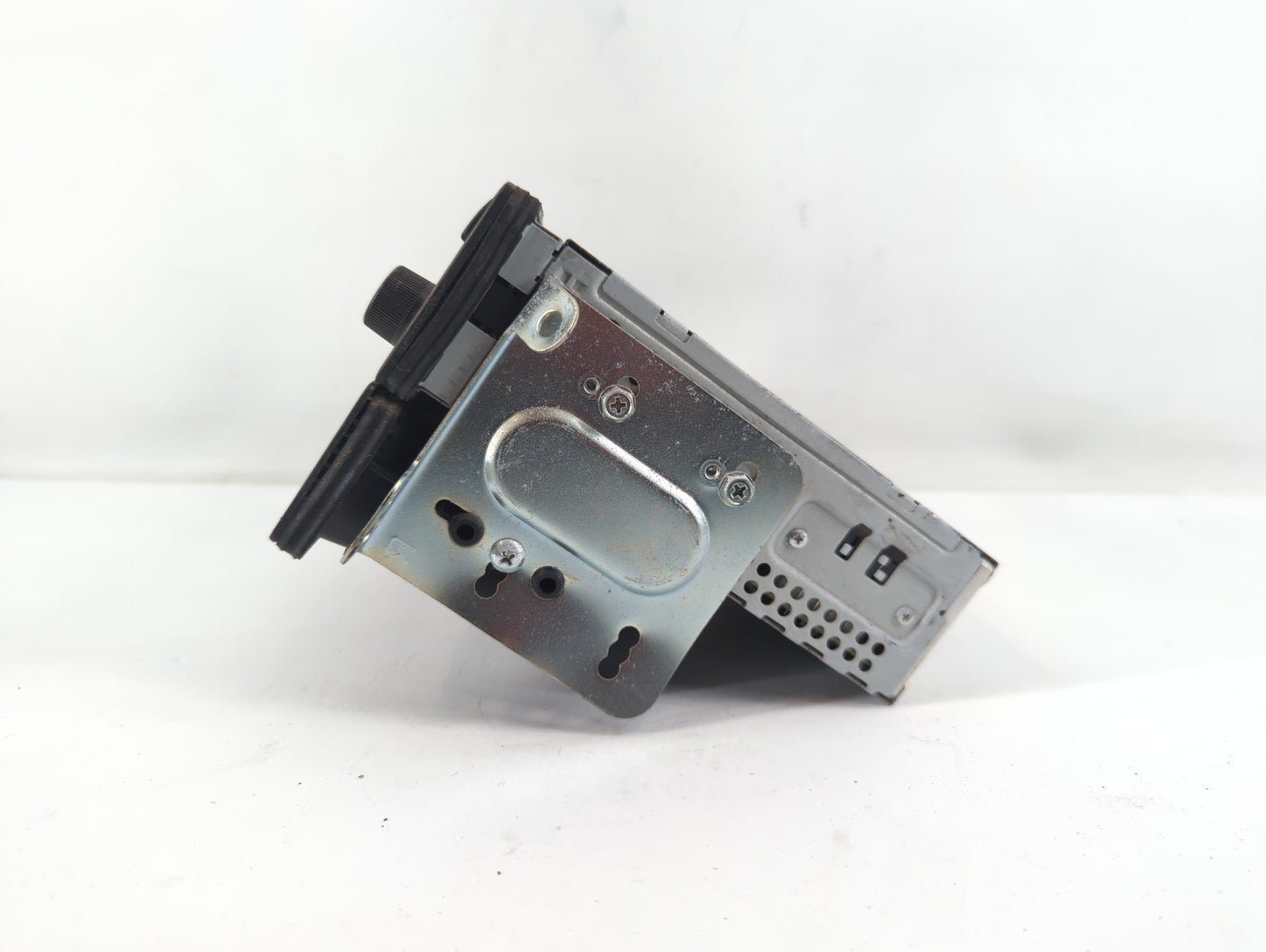 2007-2011 Honda Element Radio AM FM Cd Player Receiver Replacement Fits Fits 2007 2008 2009 2010 2011 OEM Used Auto Parts - 