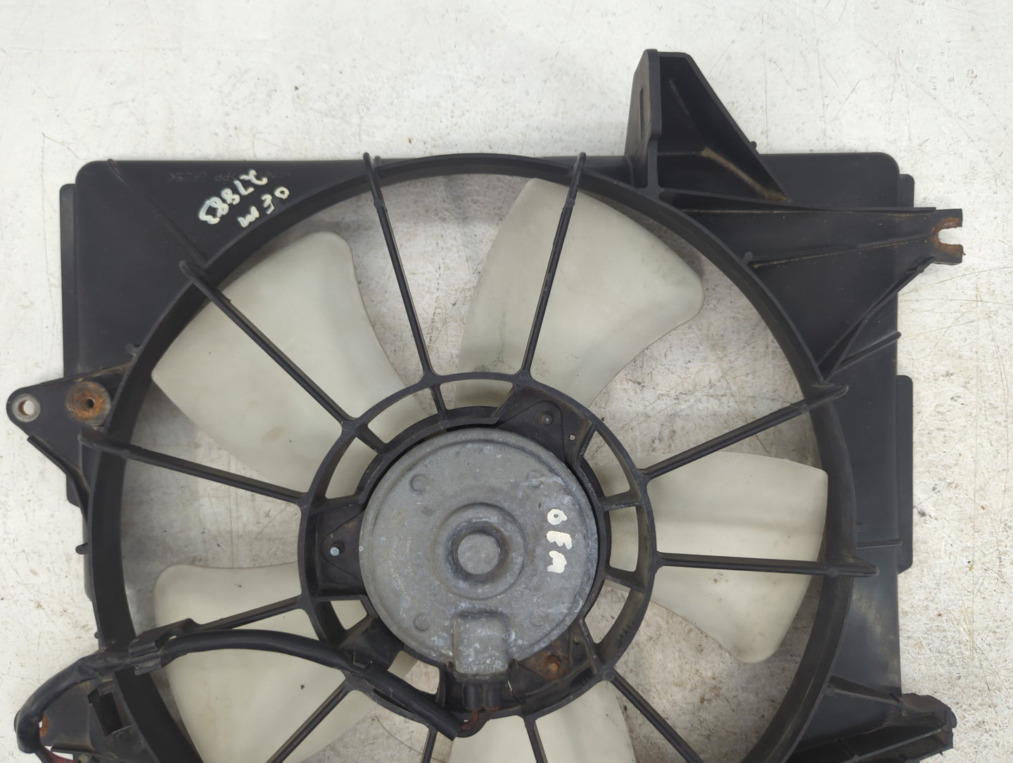 2007 Honda Odyssey Front Left Electric Cooling Motor - Oem - Oemusedautoparts1.com