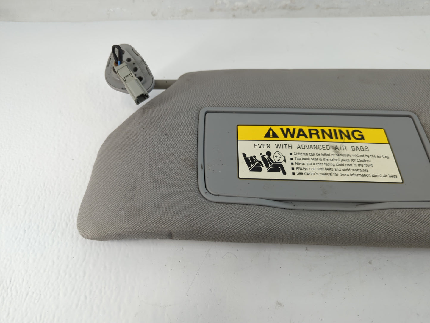 2006-2010 Honda Odyssey Sun Visor Shade Replacement Driver Left Mirror Fits Fits 2006 2007 2008 2009 2010 OEM Used Auto Part