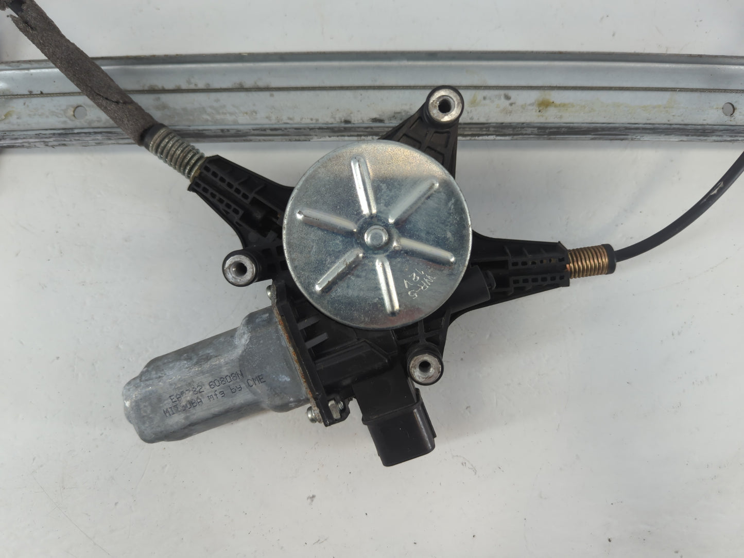 2005-2010 Honda Odyssey Used Window Regulator Passenger Front 1047929 - Oemusedautoparts1.com