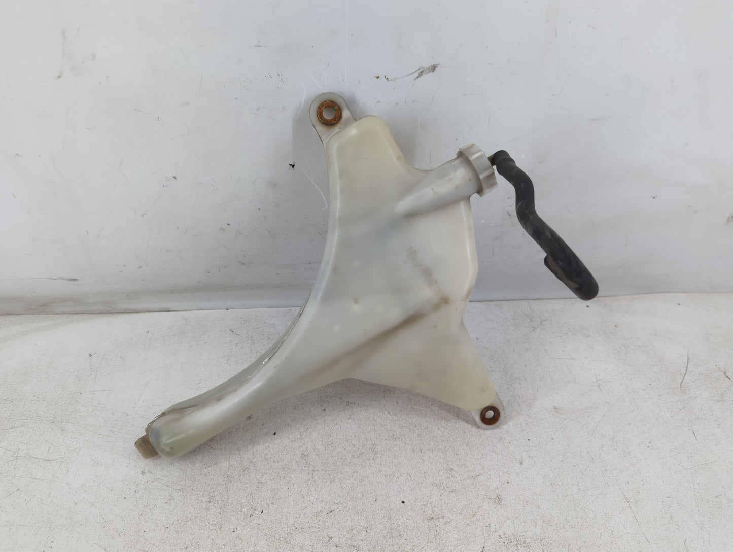 2005-2010 Honda Odyssey Radiator Coolant Overflow Expansion Tank Bottle 1047935 - Oemusedautoparts1.com