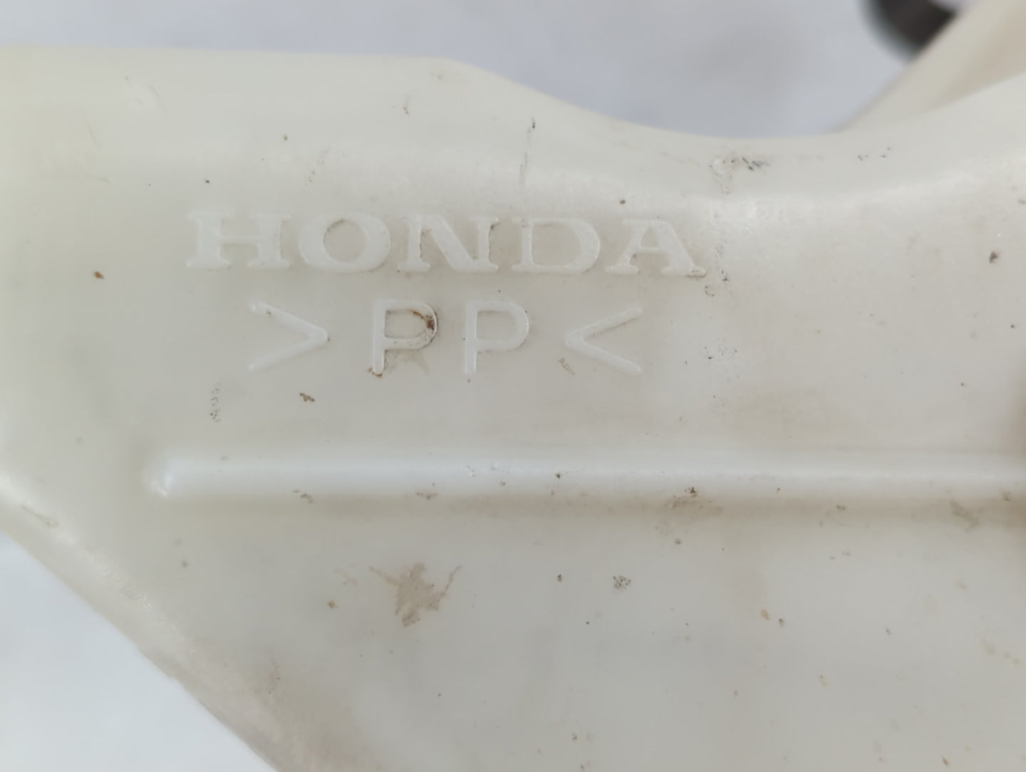 2005-2010 Honda Odyssey Radiator Coolant Overflow Expansion Tank Bottle 1047935 - Oemusedautoparts1.com