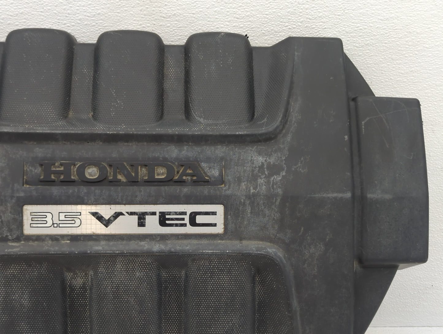 2007 Honda Odyssey Engine Cover - Oemusedautoparts1.com