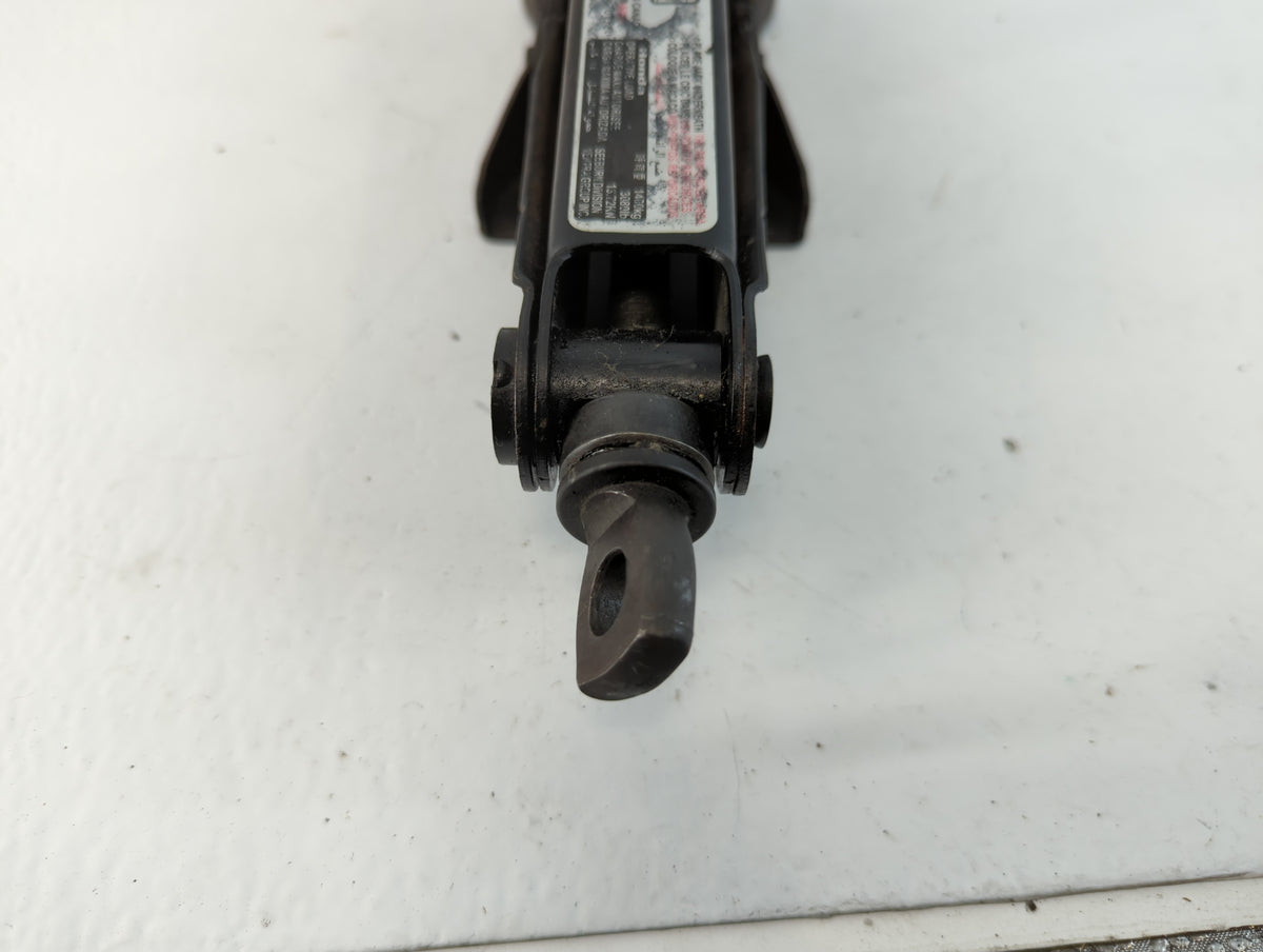2007 Honda Odyssey Spare Scissor Car Jack - Oemusedautoparts1.com