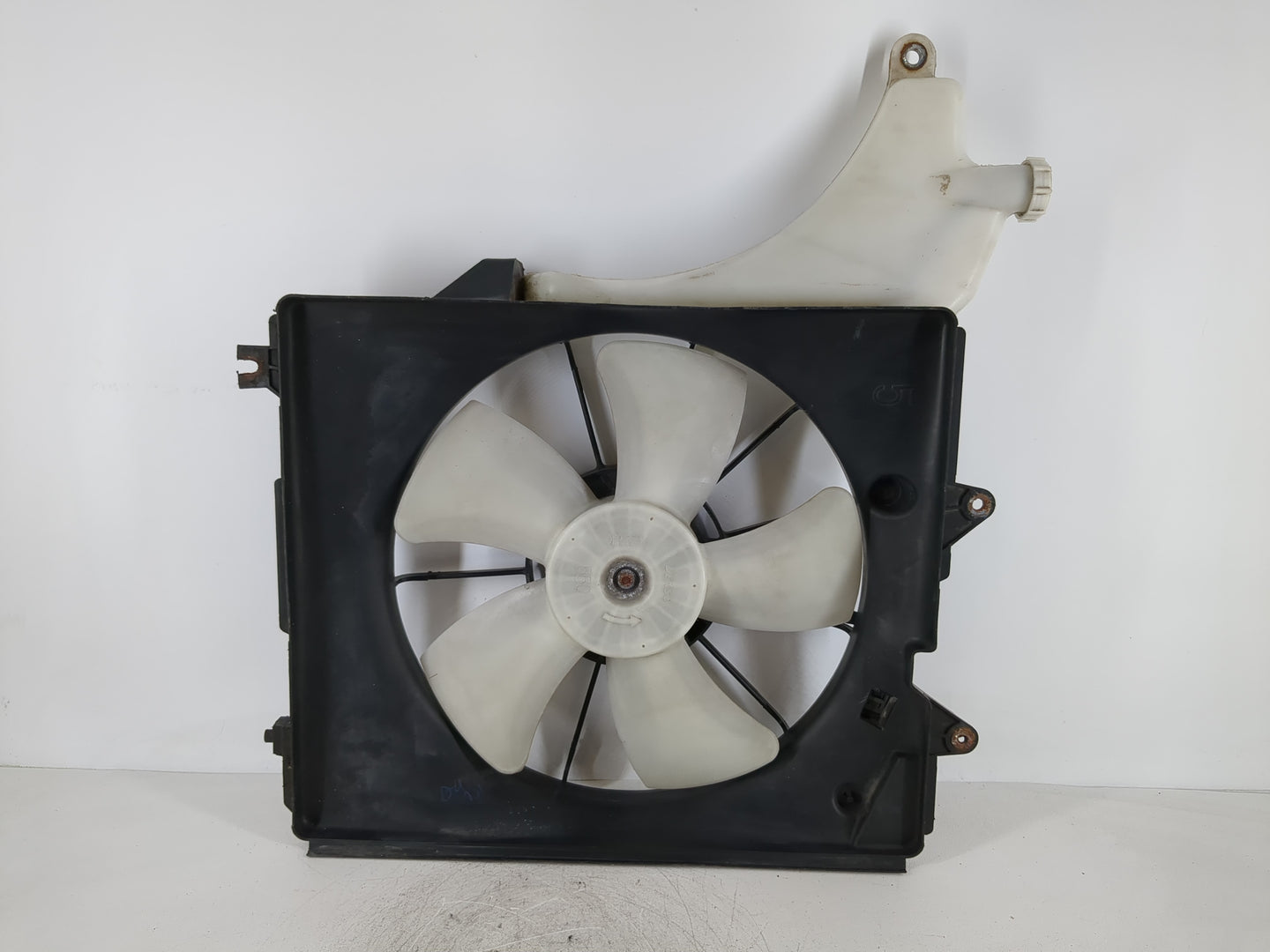 2005-2010 Honda Odyssey Electric Radiator Cooling Fan Motor Assembly Fits Fits 2005 2006 2007 2008 2009 2010 OEM Used Auto P