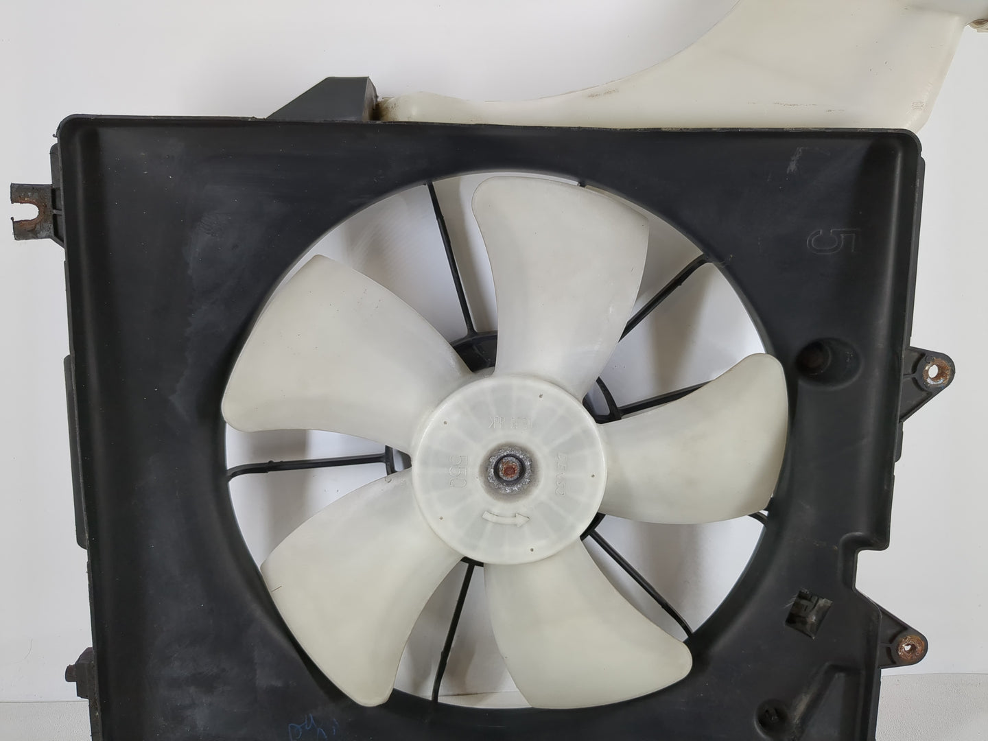 2005-2010 Honda Odyssey Electric Radiator Cooling Fan Motor Assembly Fits Fits 2005 2006 2007 2008 2009 2010 OEM Used Auto P