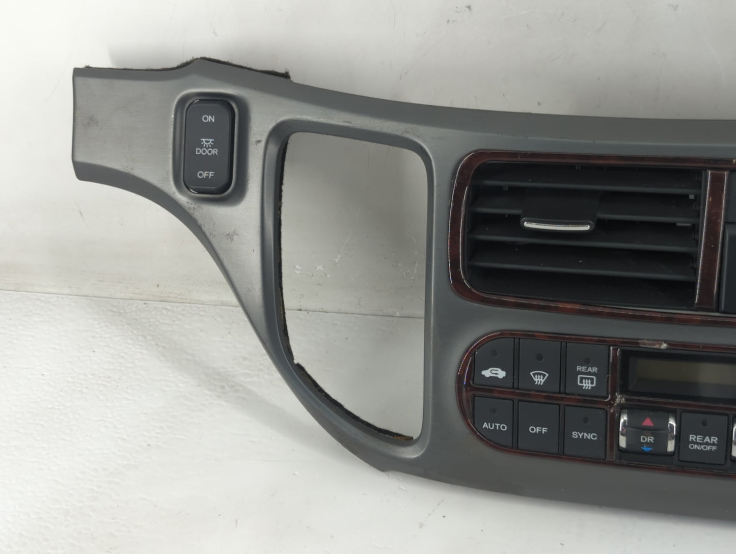 2005-2007 Honda Odyssey Climate Control Module Temperature AC/Heater Replacement P/N:SHJ-A010-A2 Fits Fits 2005 2006 2007 OE
