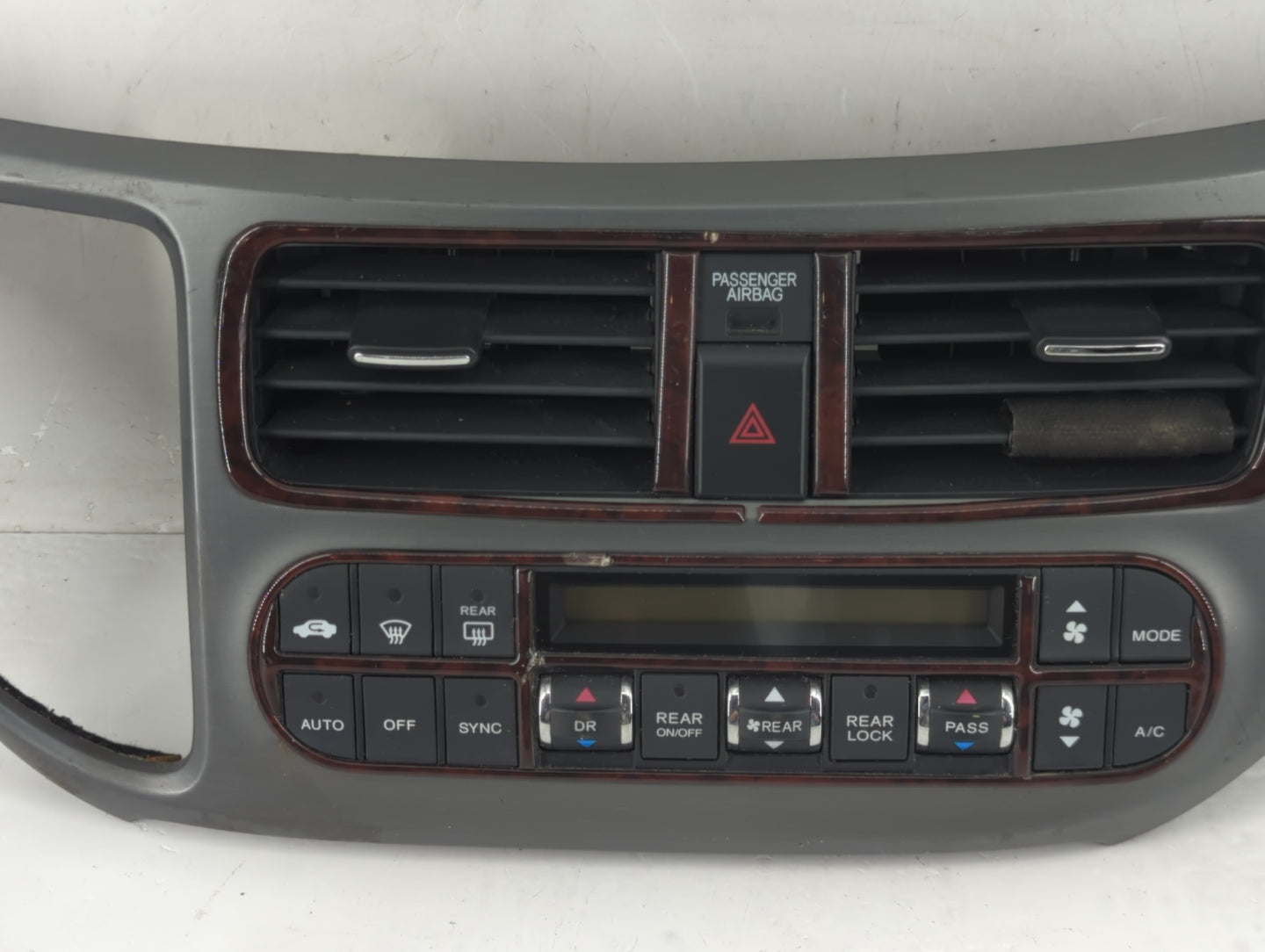 2005-2007 Honda Odyssey Climate Control Module Temperature AC/Heater Replacement P/N:SHJ-A010-A2 Fits Fits 2005 2006 2007 OE