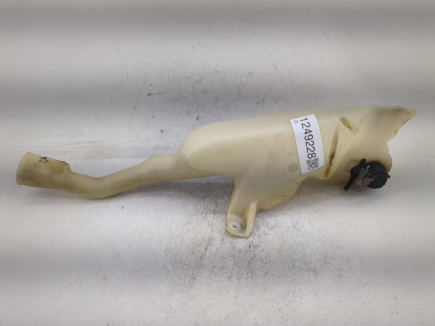2005-2010 Honda Odyssey Windshield Washer Fluid Reservoir Bottle Oem - Oemusedautoparts1.com
