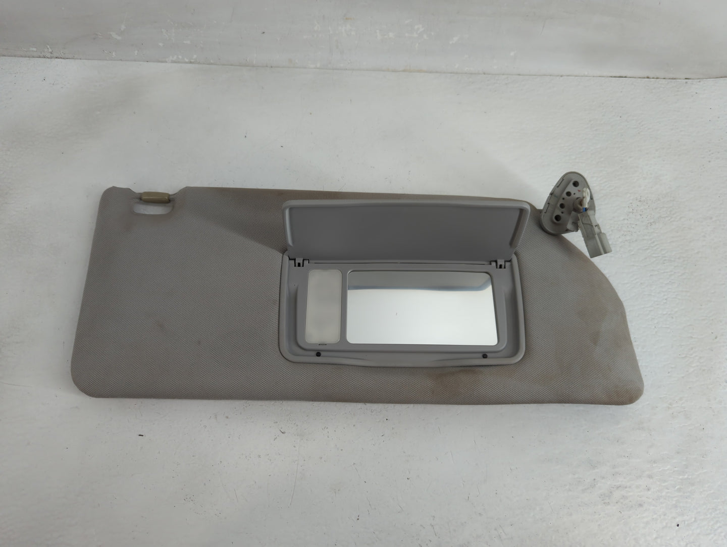 2006-2010 Honda Odyssey Sun Visor Shade Replacement Passenger Right Mirror Fits Fits 2006 2007 2008 2009 2010 OEM Used Auto 