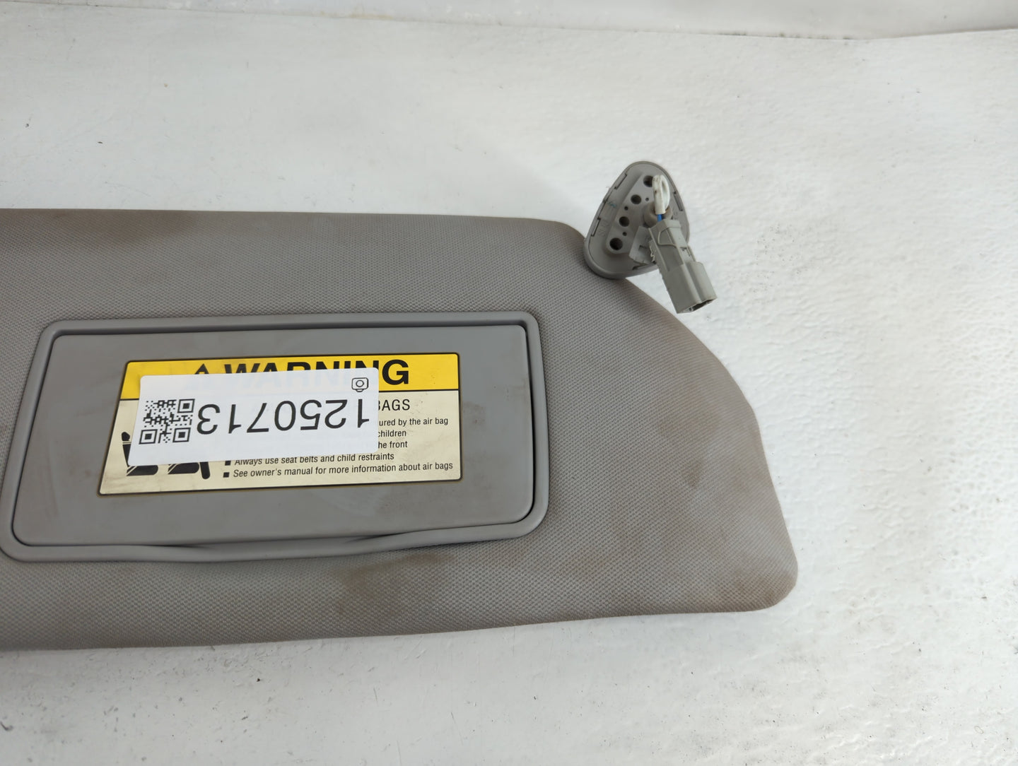 2006-2010 Honda Odyssey Sun Visor Shade Replacement Passenger Right Mirror Fits Fits 2006 2007 2008 2009 2010 OEM Used Auto 