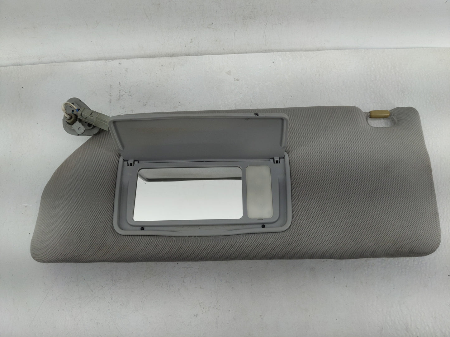 2006-2010 Honda Odyssey Sun Visor Shade Replacement Driver Left Mirror Fits Fits 2006 2007 2008 2009 2010 OEM Used Auto Part