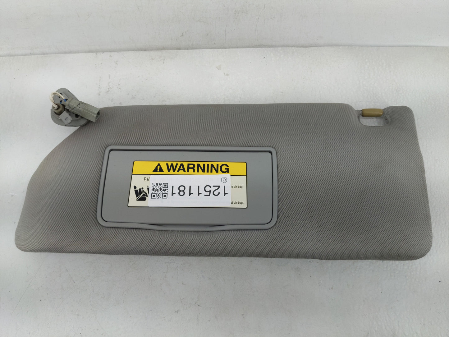 2006-2010 Honda Odyssey Sun Visor Shade Replacement Driver Left Mirror Fits Fits 2006 2007 2008 2009 2010 OEM Used Auto Part